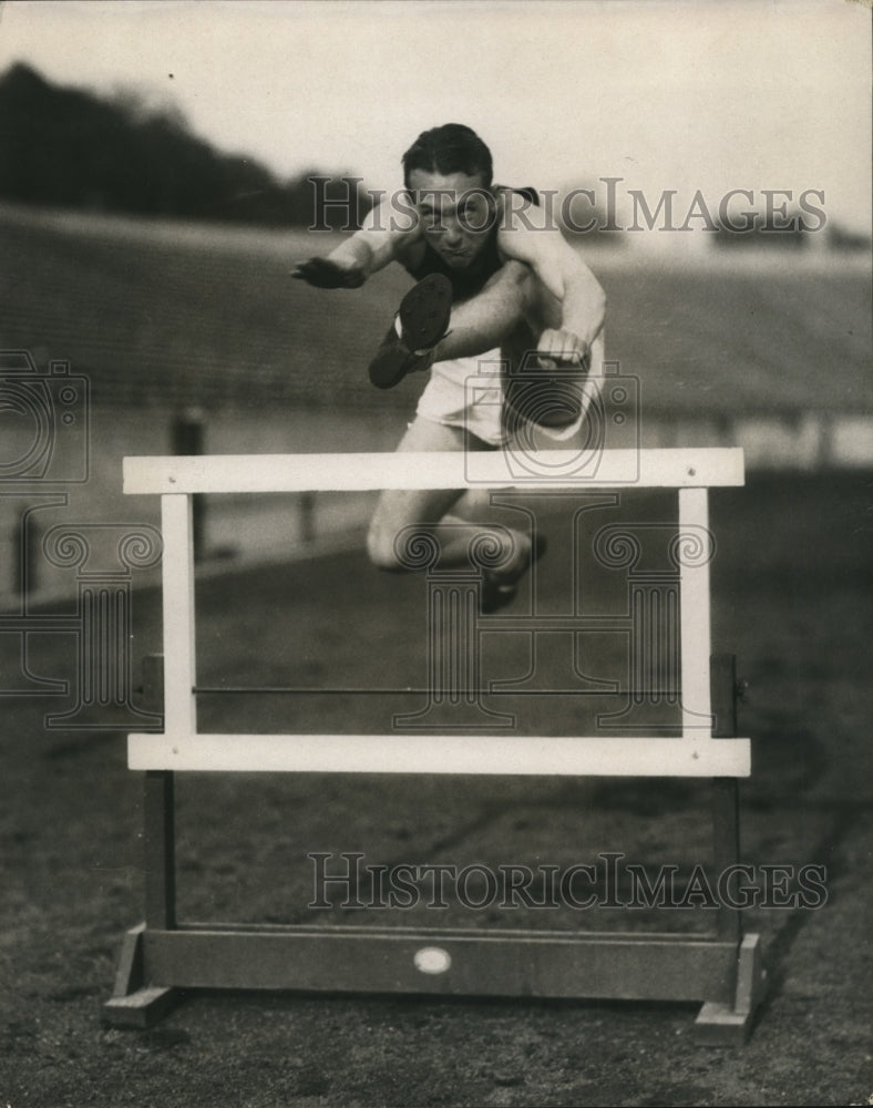 1930 Press Photo James Hatfield, Indiana University hurdler - Historic Images