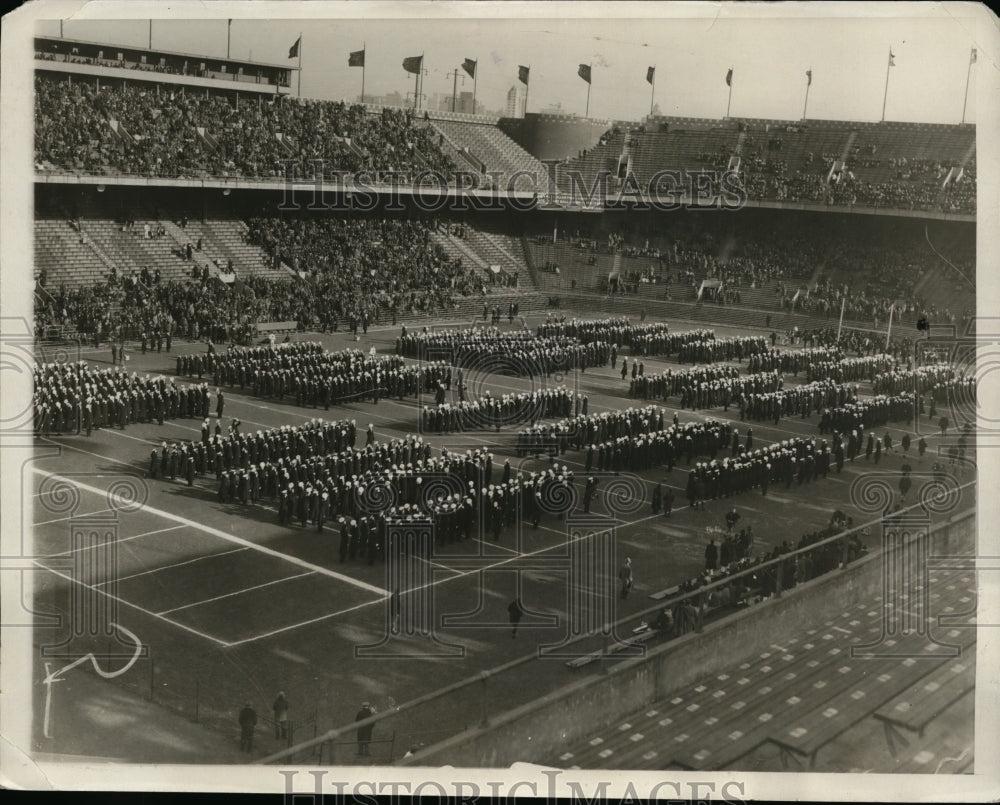 1929 Press Photo Navy Midshipmen on the field before game vs Dartmouth - Historic Images