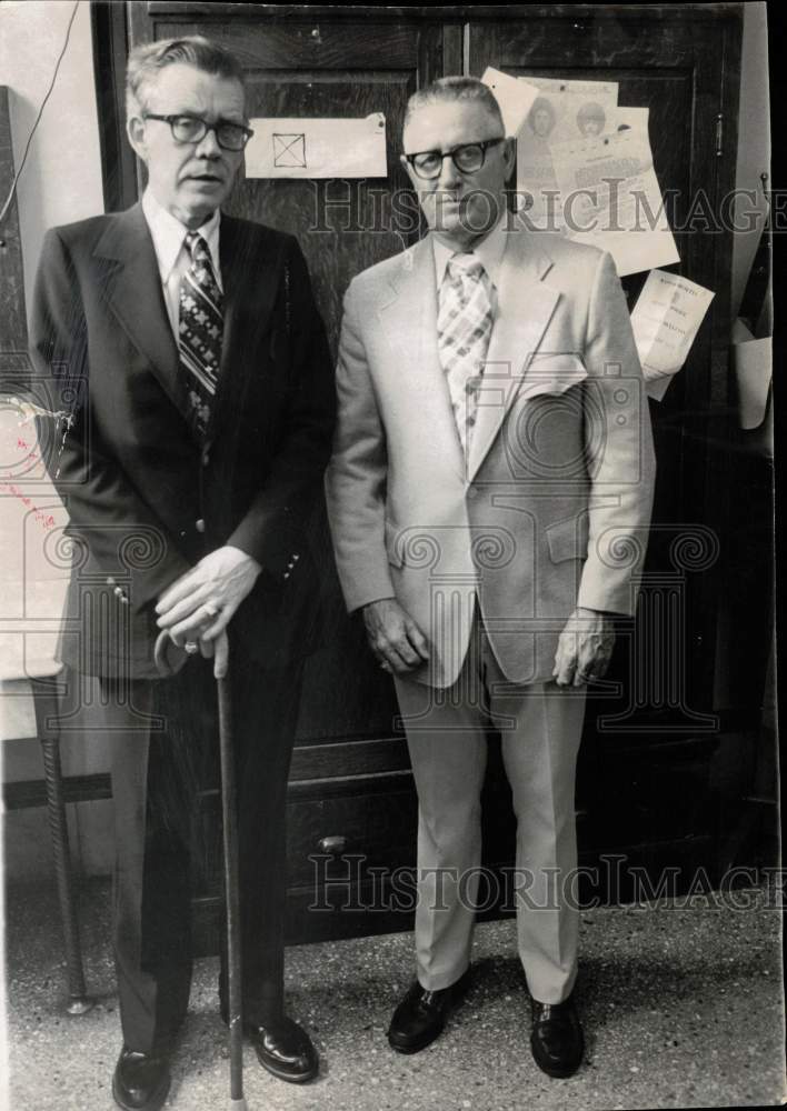 1973 Press Photo Attorney John Fitzgerald and Detective Frank J. Joyce at Court - Historic Images