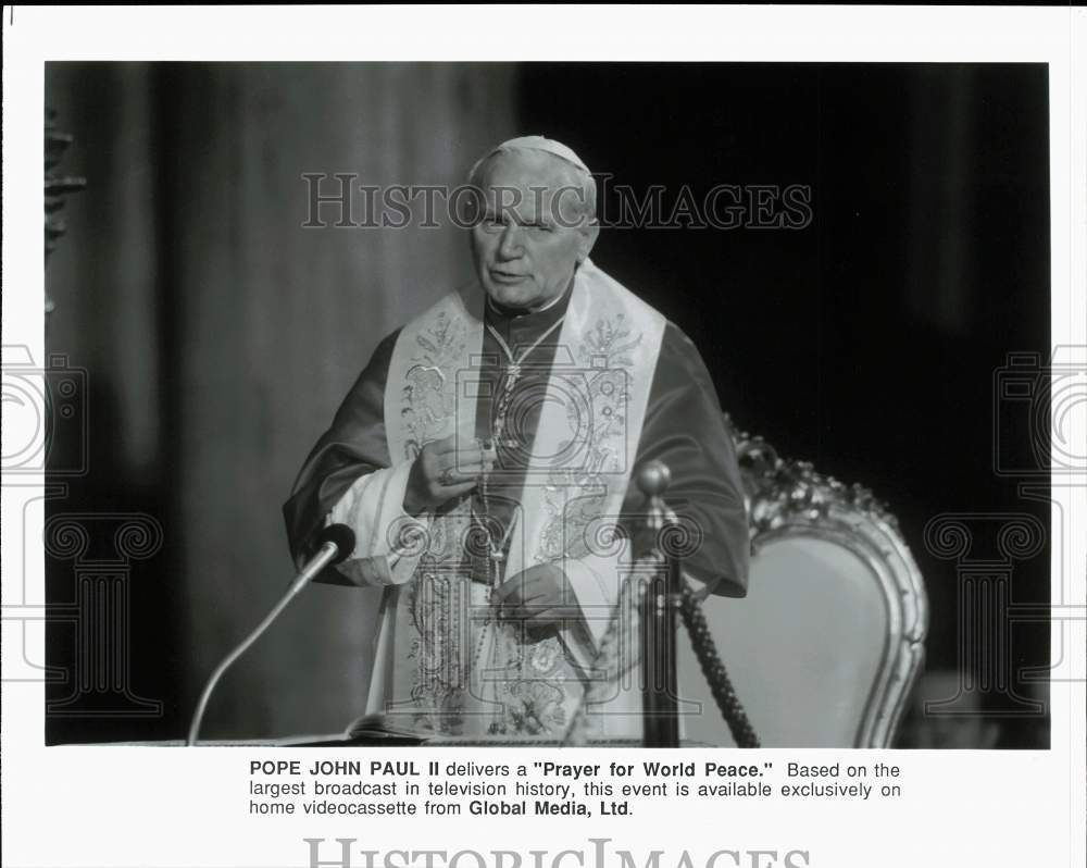 Press Photo Pope John Paul II delivers a &quot;Prayer for World Peace&quot; - nha14024 - Historic Images