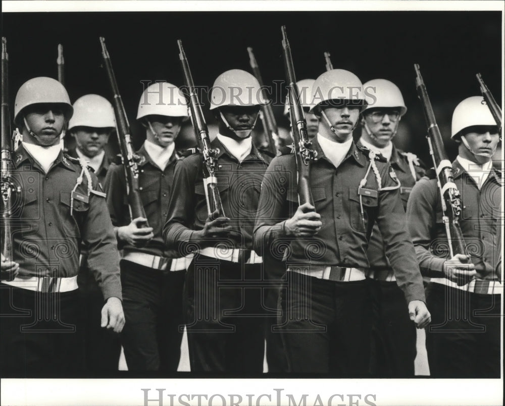 1979 Press Photo Sugar Bowl halftime activities, military - noa00212 - Historic Images