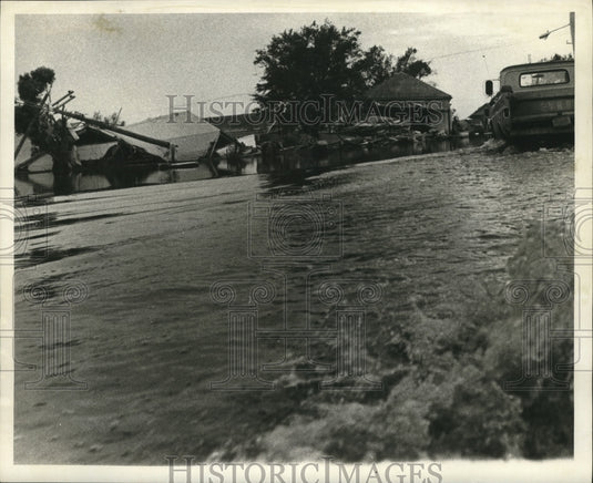 1969 Press Photo Damages Five Miles Below Buras After Hurricane Camille - Historic Images