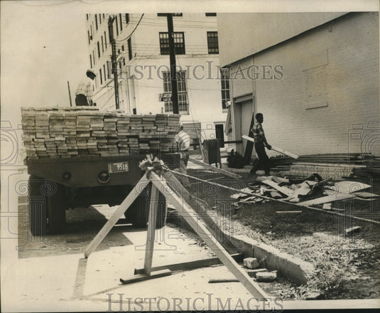 1969 People Clean up Debris Left by Hurricane Camille in Gulfport - Historic Images