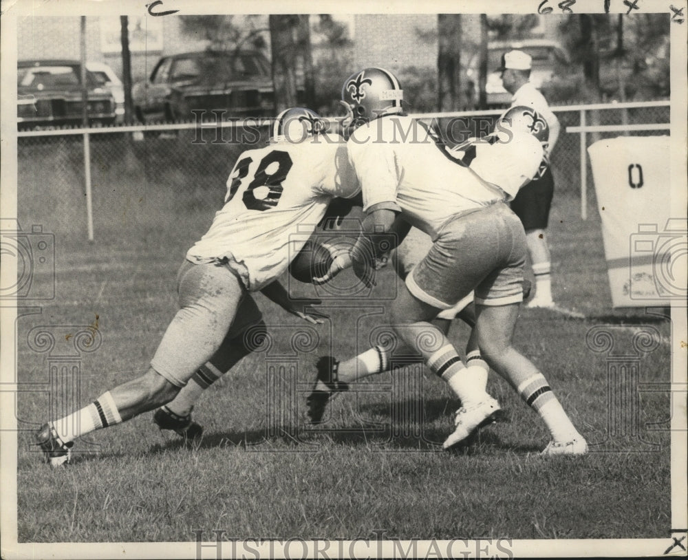 1972 Press Photo New Orleans Saints Scrimmage - Historic Images