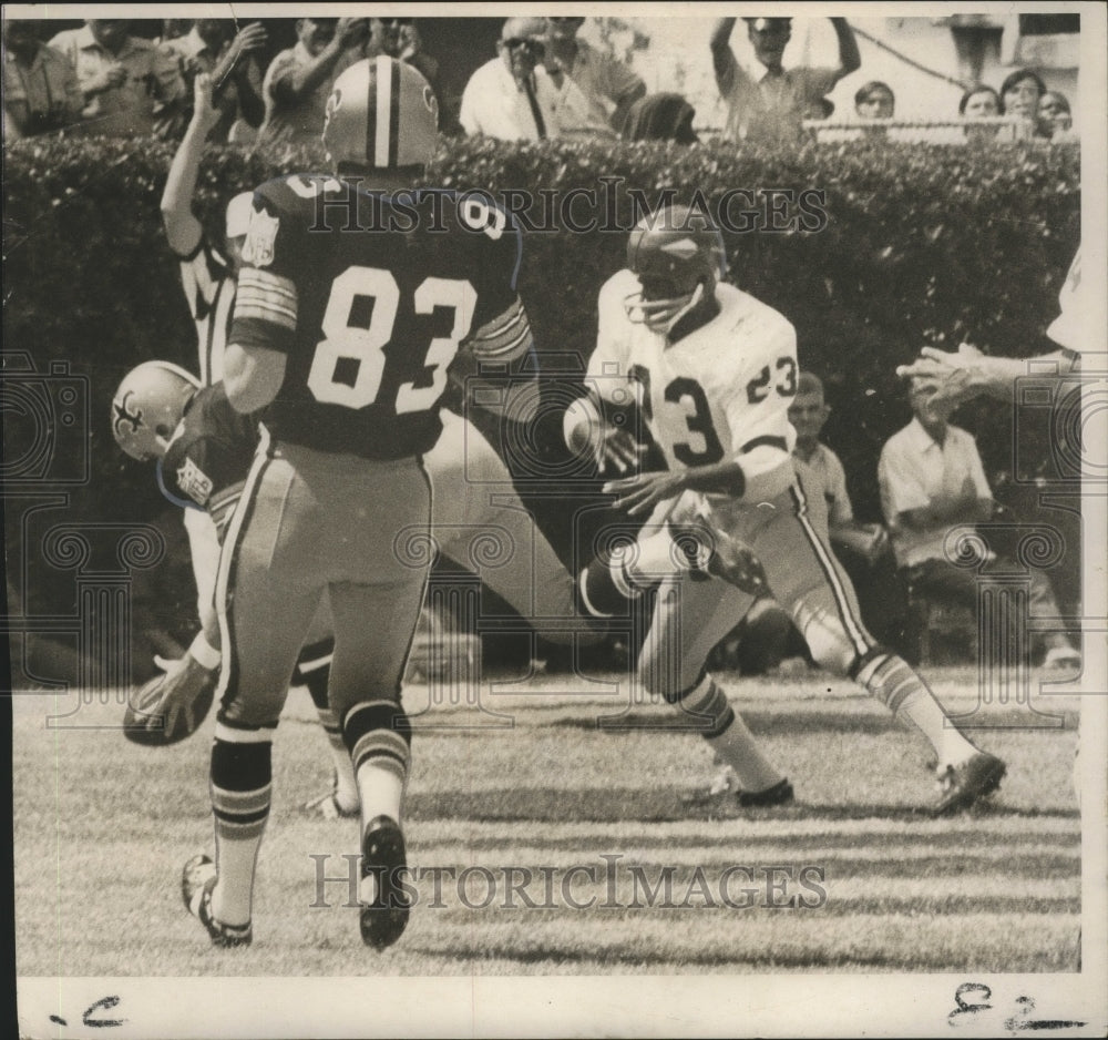 1969 Press Photo Saints Ray Poage Makes Shoestring Catch for Touchdown Pass - Historic Images