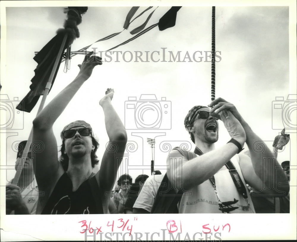 1991 New Orleans Jazz Festival - Jim Ingvarsson cheers for Los Lobos - Historic Images