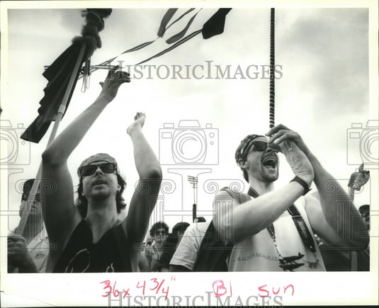 1991 New Orleans Jazz Festival - Jim Ingvarsson cheers for Los Lobos - Historic Images