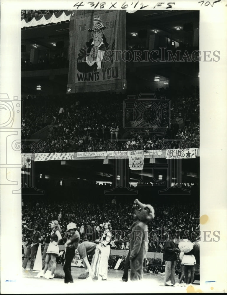 1980 Press Photo Sugar Bowl-Sideline activity at Sugar Bowl game. - Historic Images