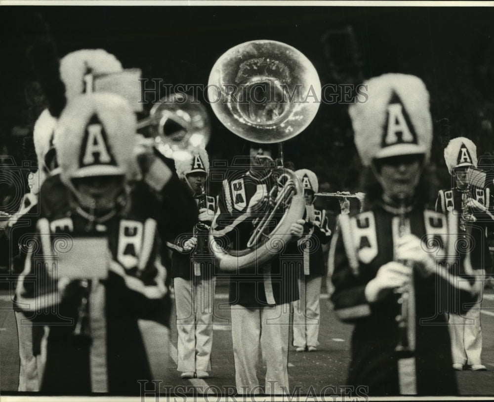 1980 Press Photo Band Plays During Halftime Activities at Sugar Bowl - noa01978 - Historic Images