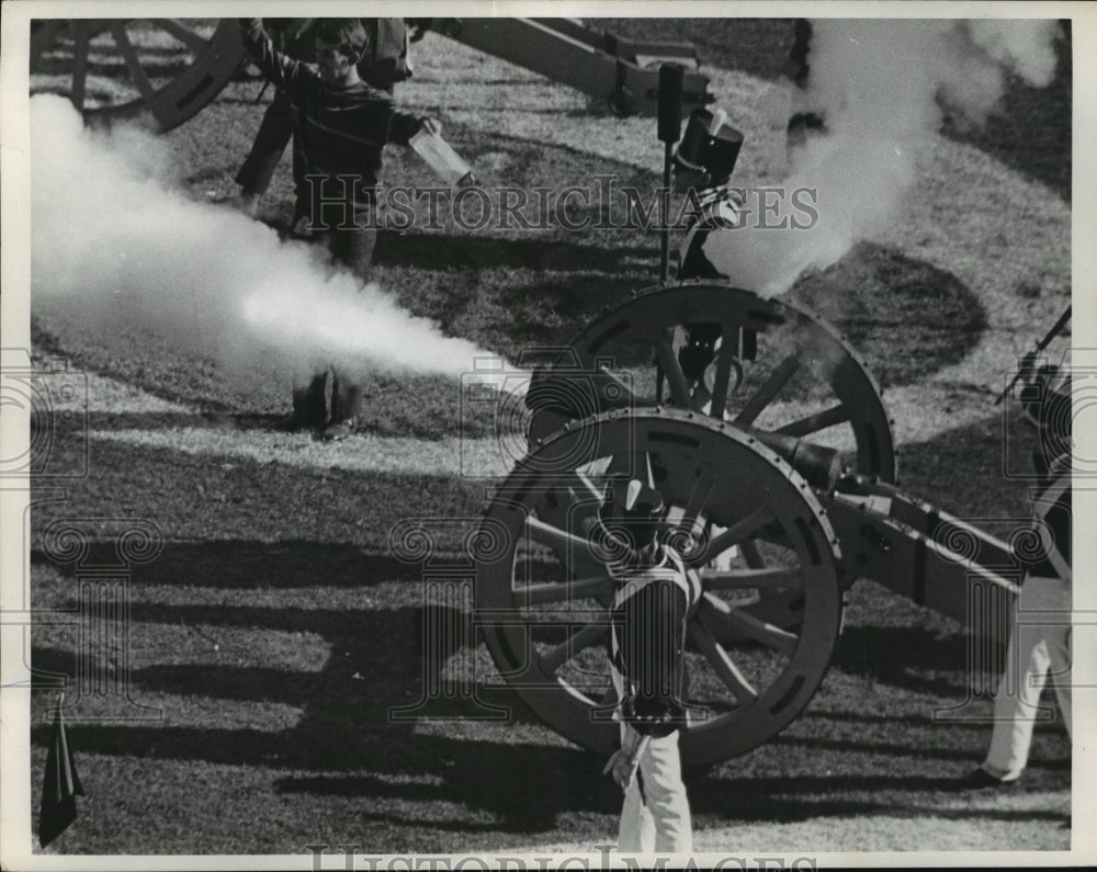 New Orleans Saints - Fans during a reenactment. - Historic Images