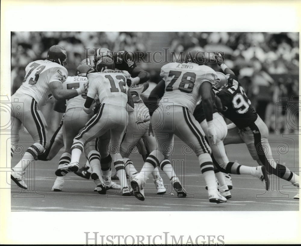 New Orleans Saints - Saints&#39; in action against the Eagles. - Historic Images