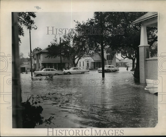1965 Hurricane Betsy - View of flood water on 3600 block of Franklin-Historic Images