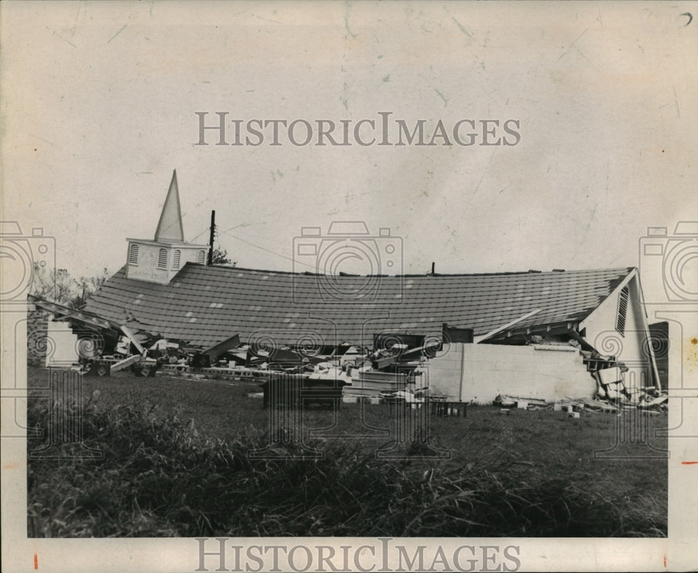 1965 Hurricane Betsy- Three Negro children killed in Church collapse - Historic Images