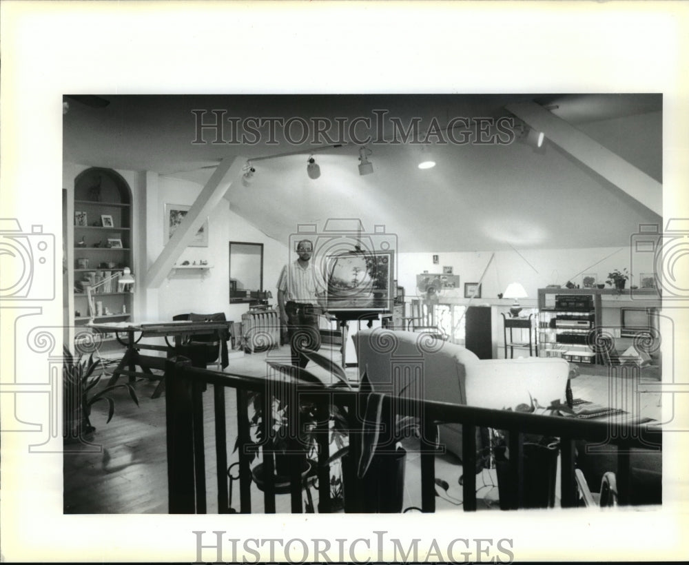 1990 New Orleans - Lee Tucker Inside his Pontalba Apartment - Historic Images