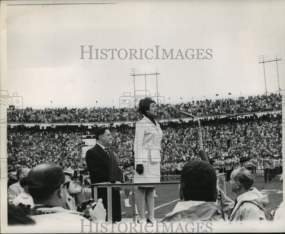 1968 Press Photo Sugar Bowl- National Anthem at the Sugar Bowl - noa02493 - Historic Images