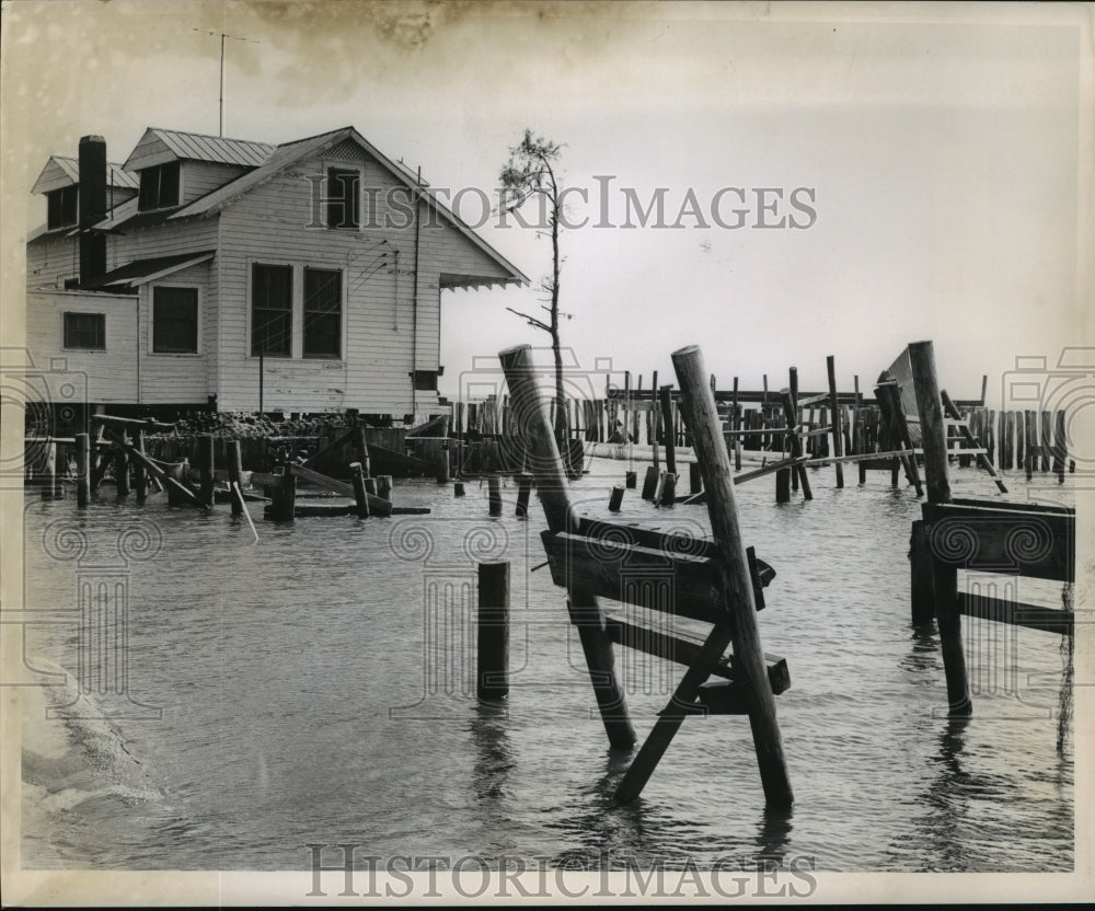 1964 Hurricane Hilda - One Camp Remains in Madisonville - Historic Images