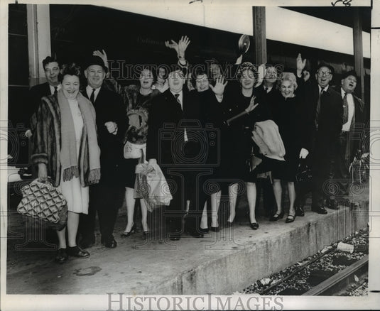 1967 Press Photo Sugar Bowl-Arriving Thursday, 16 visitors from Louisville Ky.- Historic Images