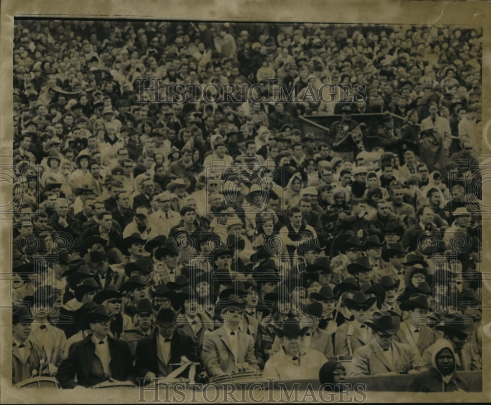 1968 Press Photo Sugar Bowl Thousands pack Sugar Bowl for big game. - Historic Images