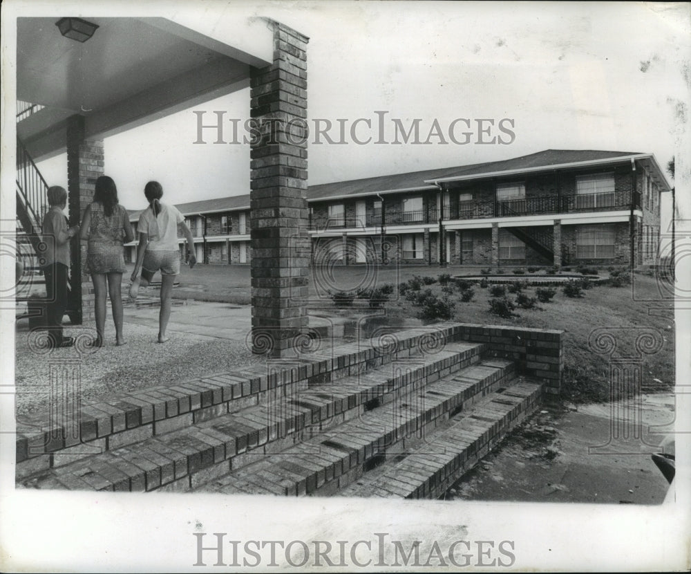 1971 Press Photo Hurricane Camille - Apartments on the 2nd anniversary of storm. - Historic Images