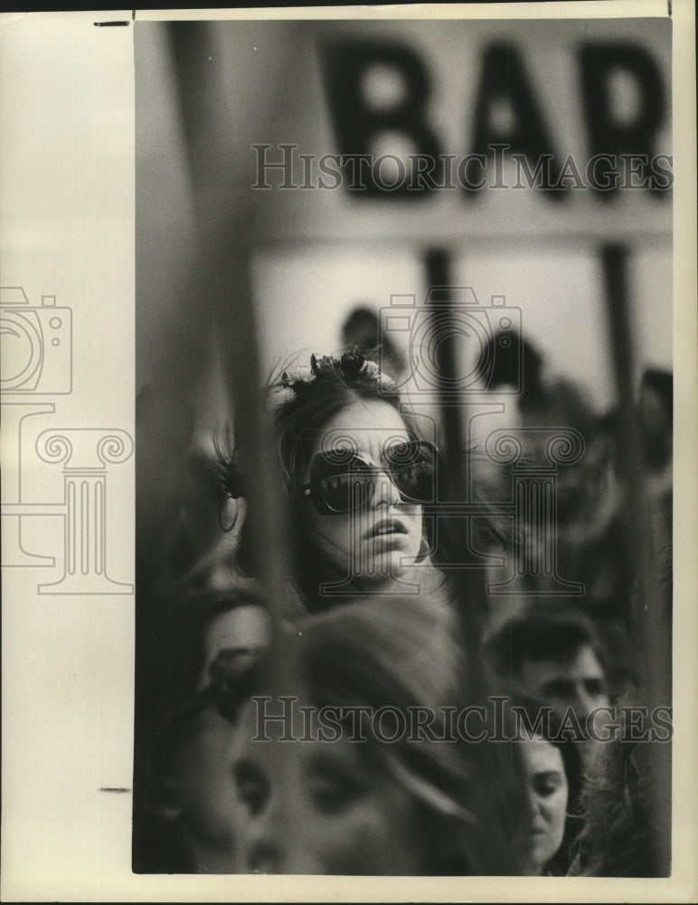 1976 Press Photo New Orleans - Woman in Sunglasses at Jazz &amp; Heritage Festival - Historic Images