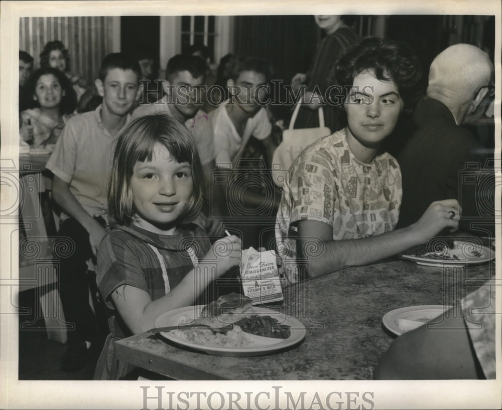 1964 Hurricane Hilda-Refugees at Civil Defense Shelter, Opelousas - Historic Images