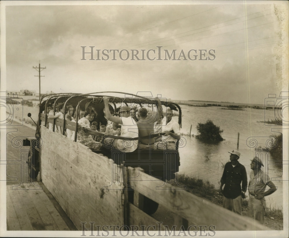 1957 Hurricane Audrey- Evacuees from Hurricane Audrey. - Historic Images