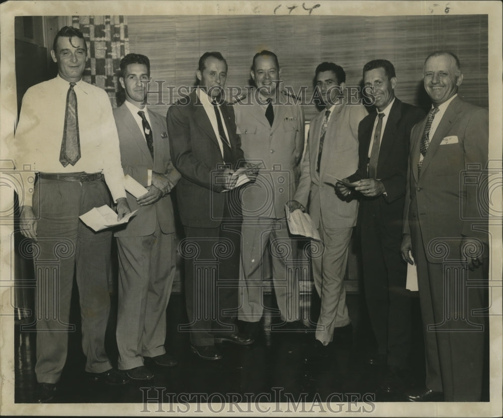 1957 Press Photo Hurricane Audrey-Honored for Heroism under adverse conditions.-Historic Images