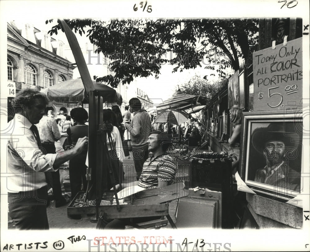 1978 Press Photo New Orleans Jackson Square-People and Artists crowd the Square - Historic Images