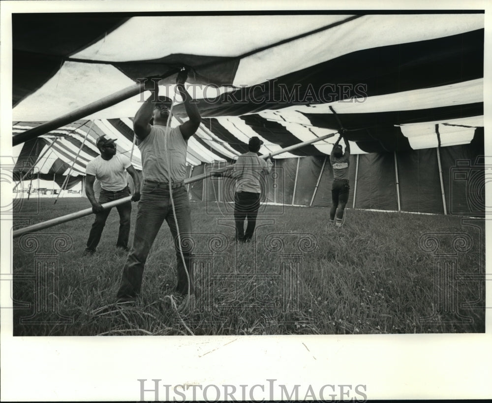 1985 New Orleans Jazz and Heritage Festival-Tents go up for Festival-Historic Images