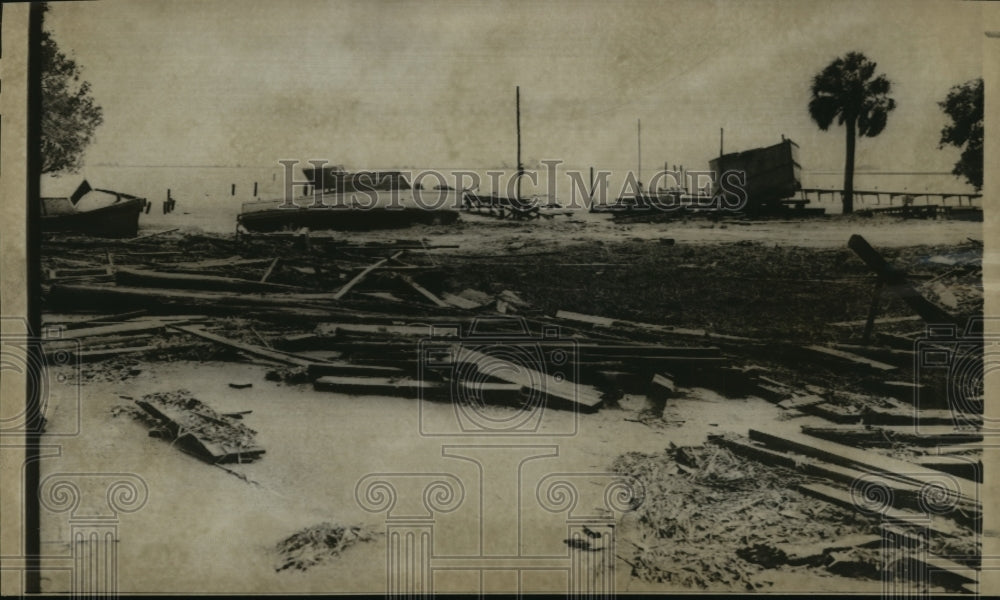 1953 Hurricane- Hurricane litters Gulf Coast at Panacea, Fla. - Historic Images