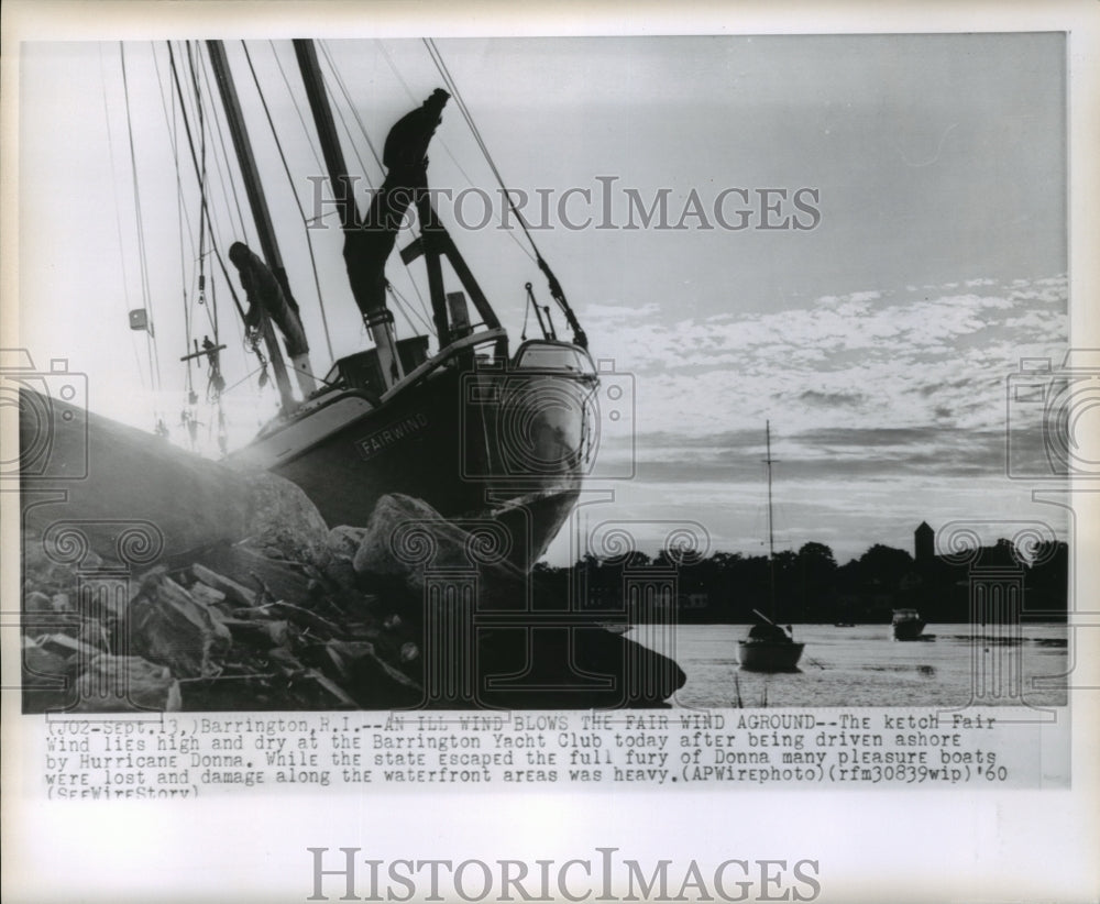 1960 Press Photo Hurricane Donna -Ketch Fair Wind Blown at Barrington Yacht Club- Historic Images