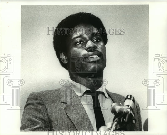 1982 Press Photo Sugar Bowl- Interview with one of the players. - noa05199 - Historic Images