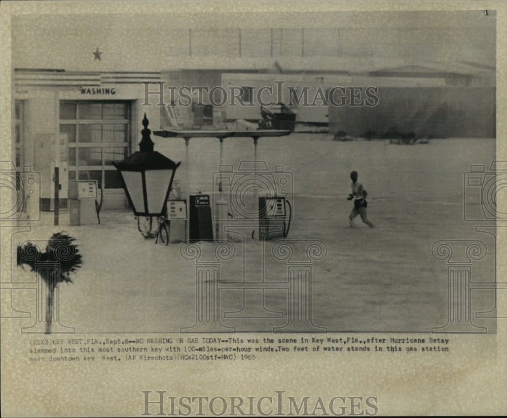 1965 Hurricane Betsy, 2 ft flooding-Key West Florida After Storm Hit - Historic Images