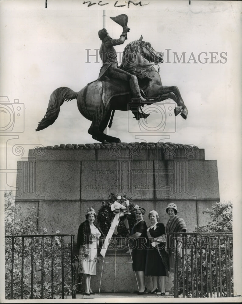 1962 New Orleans Jackson Square-Ceremony at statue of Andrew Jackson - Historic Images