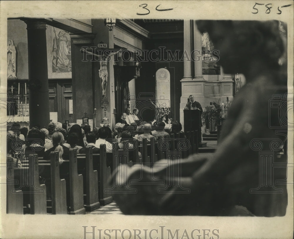 1972 Press Photo New Orleans St Louis Cathedral- annual White Mass. - noa05850 - Historic Images