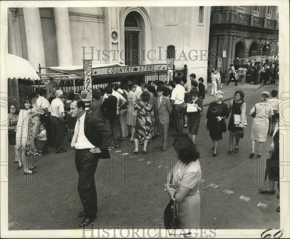 1969 Press Photo New Orleans St Louis Cathedral-Annual Fall Festival - noa05856 - Historic Images