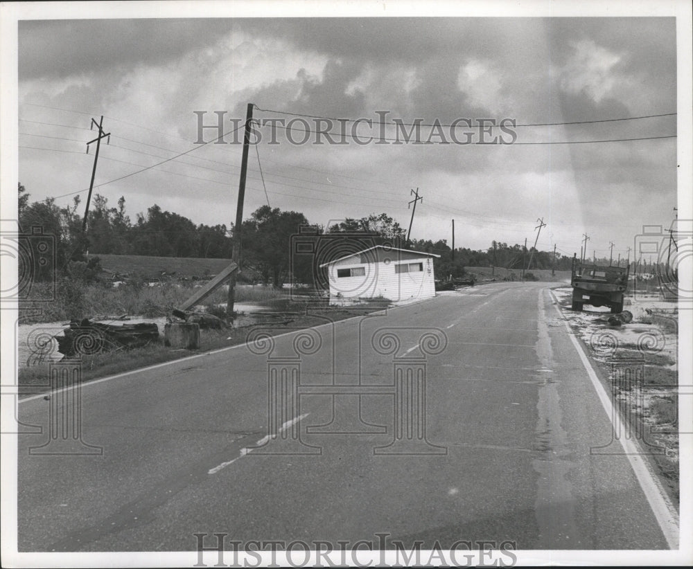 1969 Press Photo Hurricane Camille- South of Port Sulphur on La. Hwy 89. - Historic Images