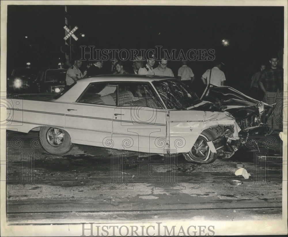 1967 Press Photo Automobile accident scene - Historic Images