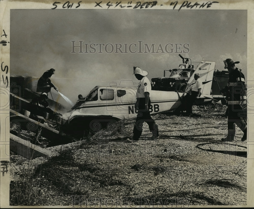 1969 Press Photo Airplane Accidents- Disaster area bound plane crashes. - Historic Images