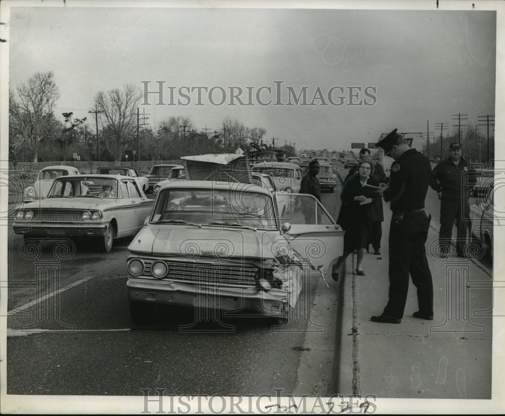 1966 Accidents - Historic Images