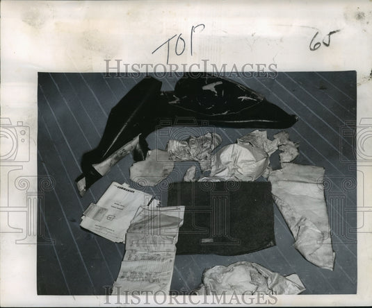 1963 Debris from Lake Pontchartrain plane crash - Historic Images