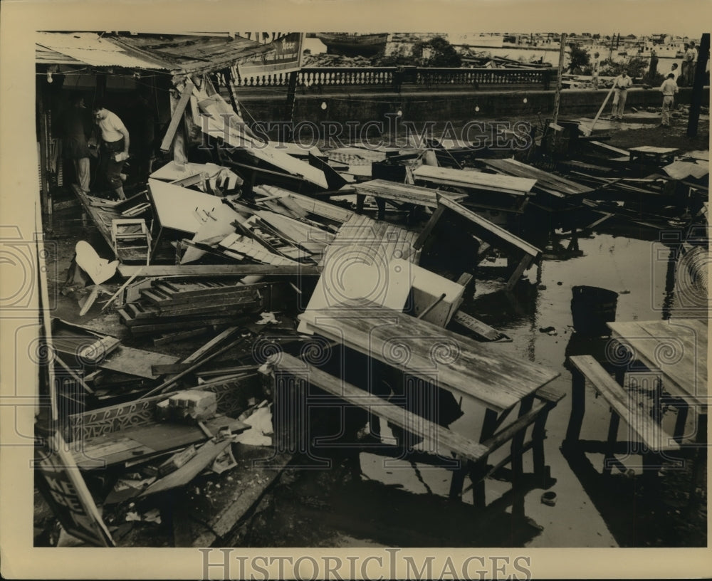 1948 View of storm damage at Ellis&#39; Place in the West End. - Historic Images