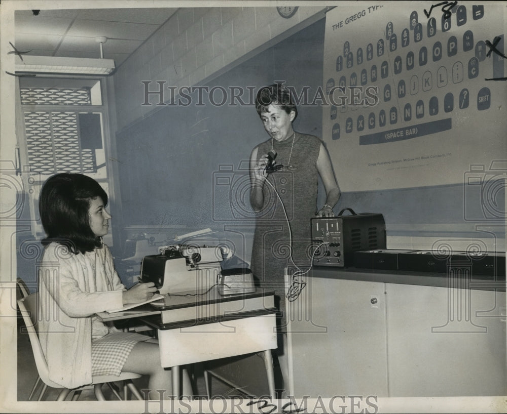 1967 Renee Clinkenbeard &amp; Mrs. Theone Barr at Abramson High School - Historic Images