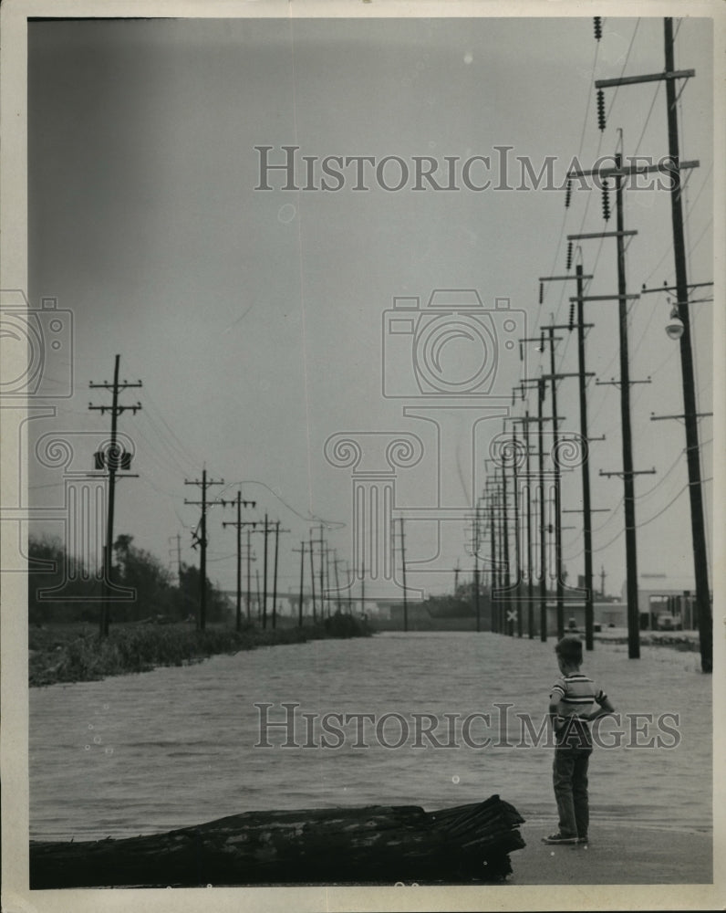 1965 Hurricane Betsy- Flood scene. - Historic Images