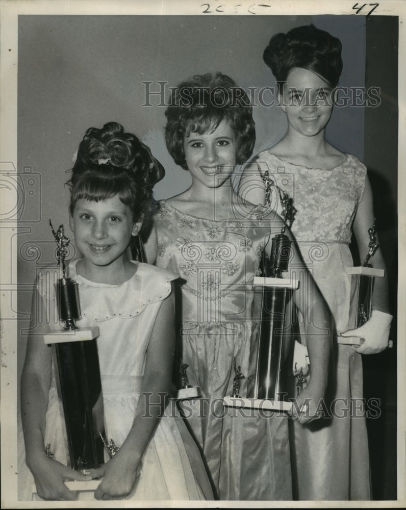 1969 Cindy Newberry, Clare Abadie, Ann Leslie, baton champions-Historic Images