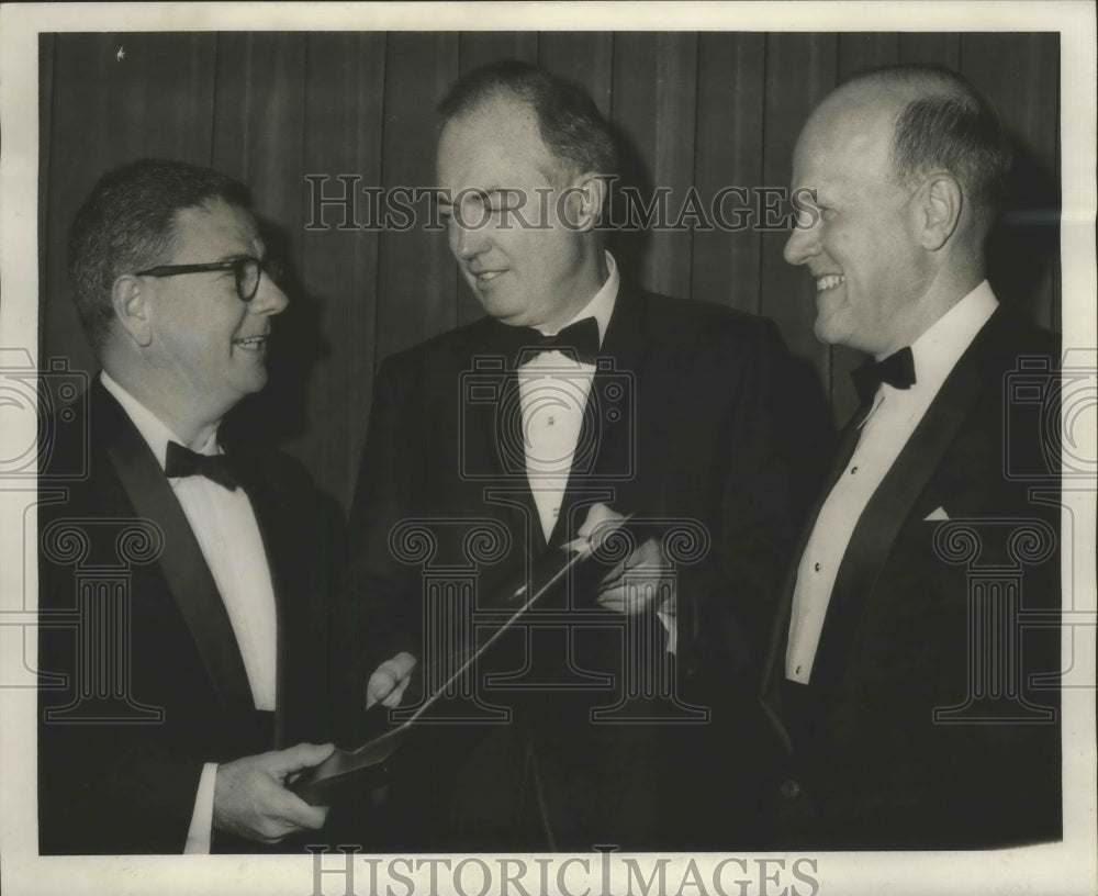 1966 Laurance Eustis, Robert Ainsworth, John Oulliber, Weiss award - Historic Images