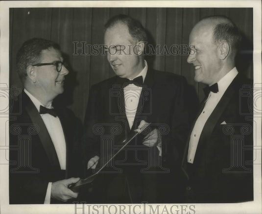 1966 Laurance Eustis, Robert Ainsworth, John Oulliber, Weiss award - Historic Images