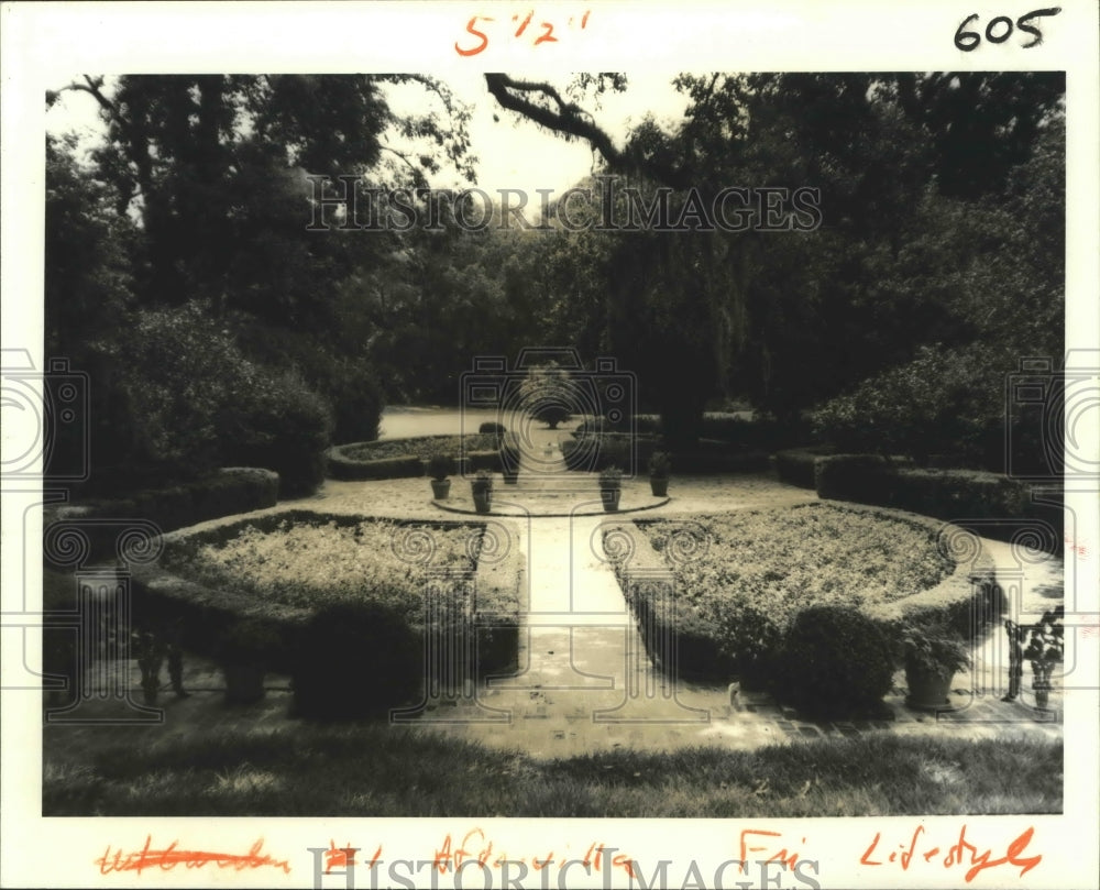 1983 Press Photo Afton Villa Plantation - noa08755 - Historic Images