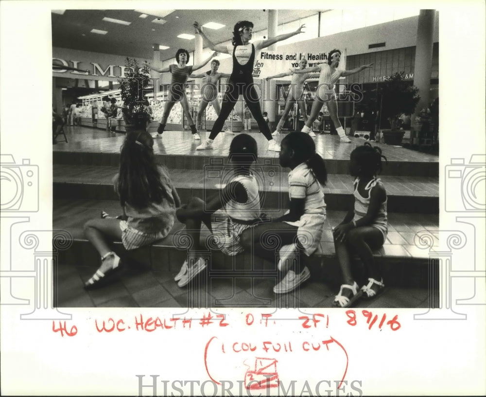 1985 Kim Shackleton Aerobic Dancercise Group Performing at Oakwood - Historic Images