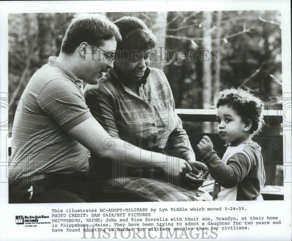 1989 John and Tina Sorrells with Their SOn Brandyn - Historic Images